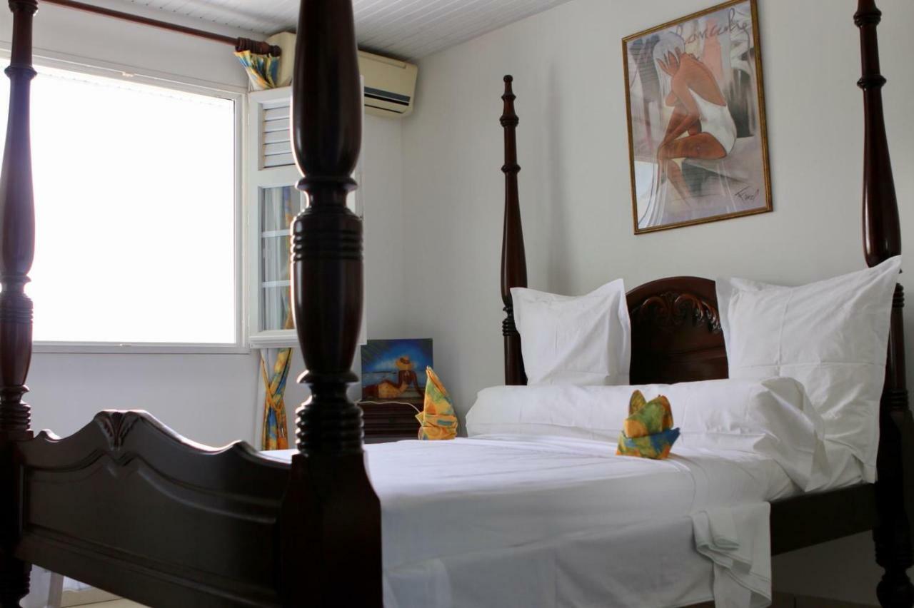 Bed & Breakfast 6 Suites Piscine Et Plage Pointe Faula Ле-Воклен Екстер'єр фото